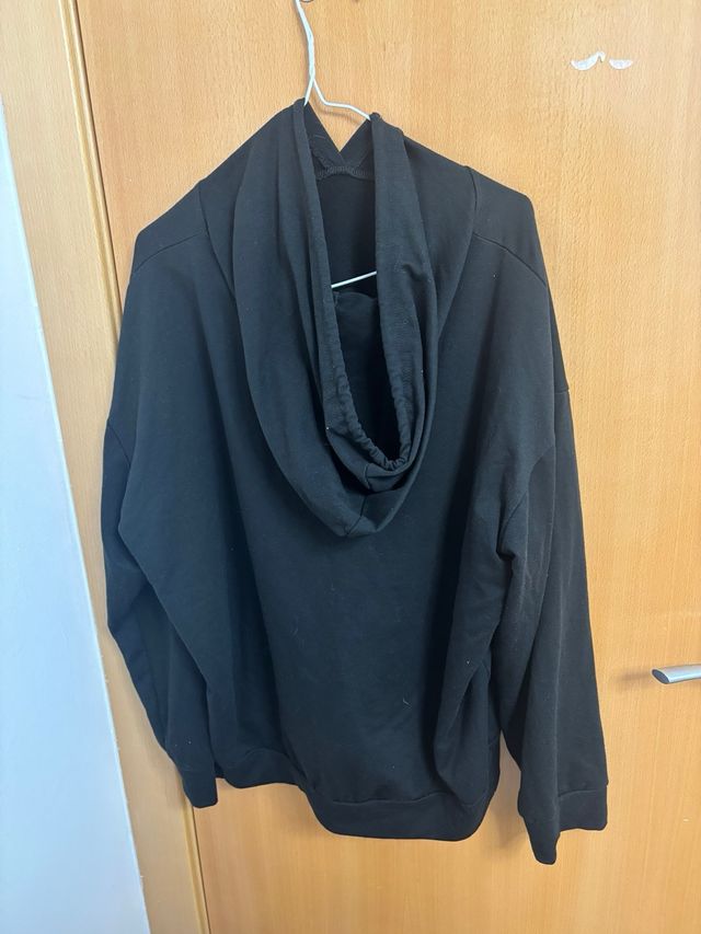 Sudadera Negra BASIC