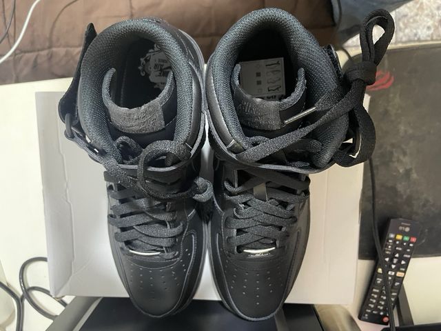 Nike Air Force 1 Negras