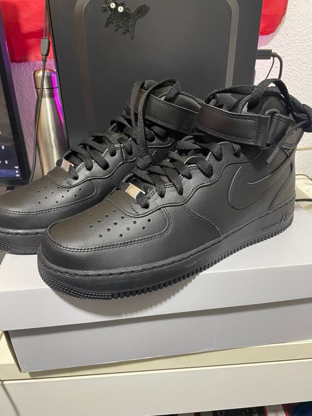 Nike Air Force 1 Negras