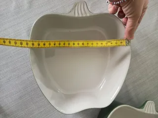 Lote 2 bandejas cerámica forma manzana