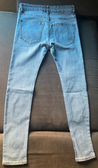 Pantalones vaqueros Bershka - Talla 36