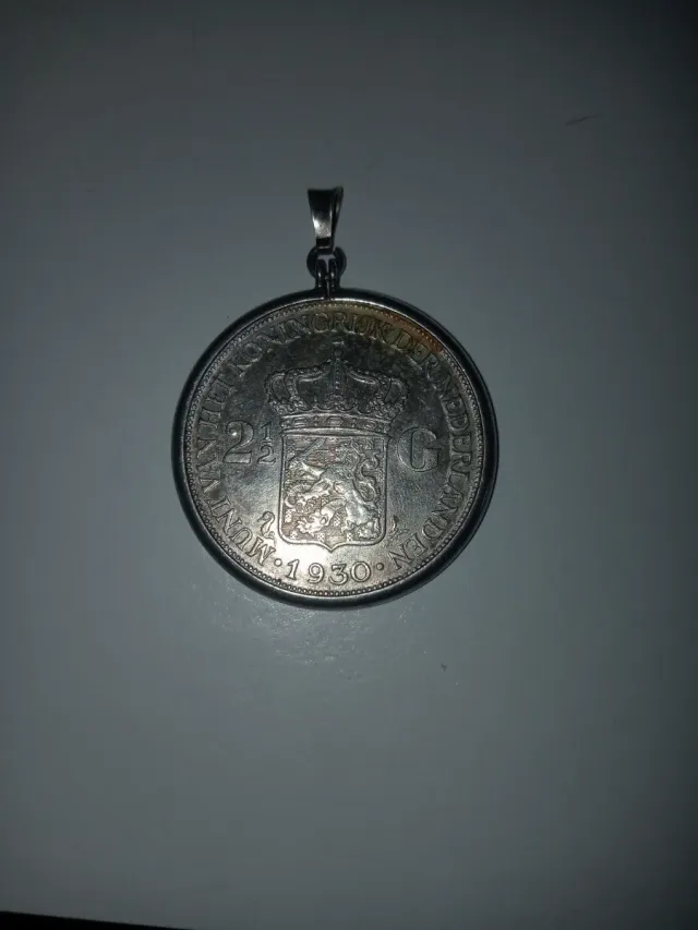 Moneda Antigua Colgante