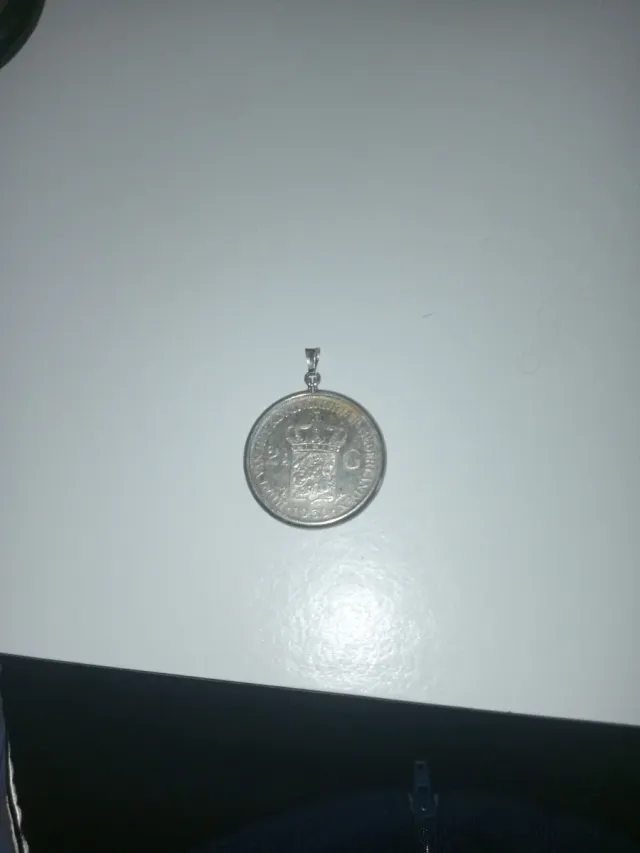 Moneda Antigua Colgante