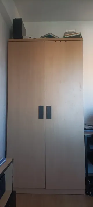 Armario juvenil madera y tela