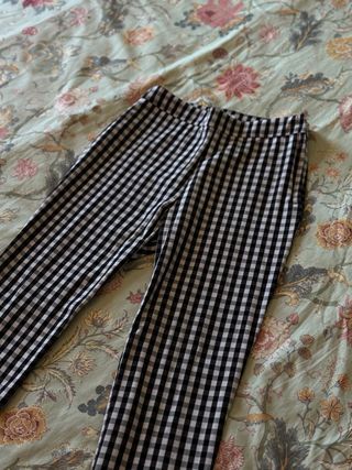 Pantalón cuadros blanco y negro