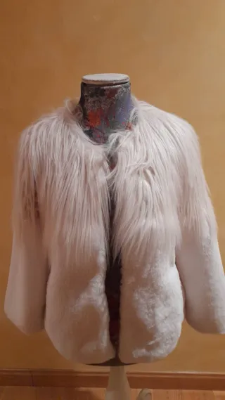 Chaquetón de mujer de pelo combinado sintético