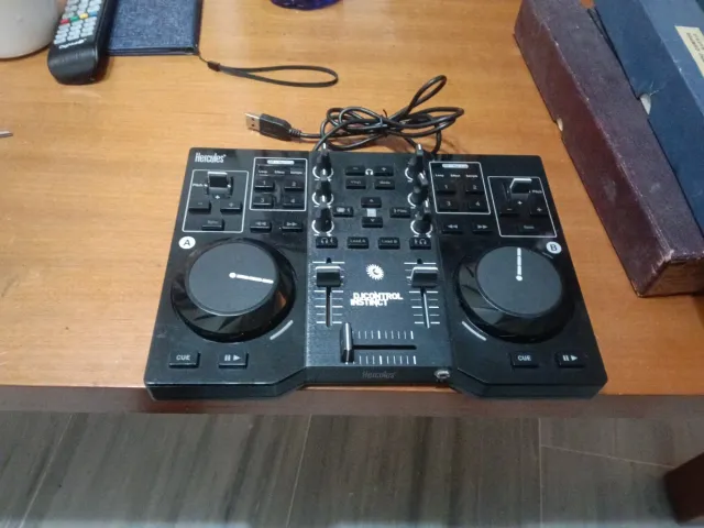 Mesa de mezclas Hercules DJControl Instinct