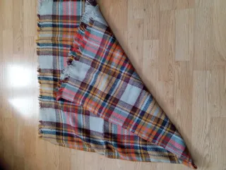 Bufanda de hombros a cuadros