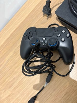PS4 Slim Negra + 2 Mandos