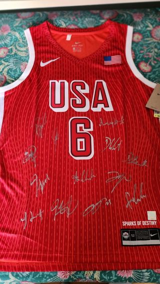 Maglia USA Lebron James autografata con COA