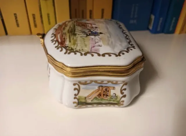 Scatola portagioie in porcellana toscana Giulia Mangani anni '50