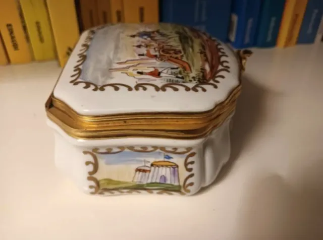 Scatola portagioie in porcellana toscana Giulia Mangani anni '50