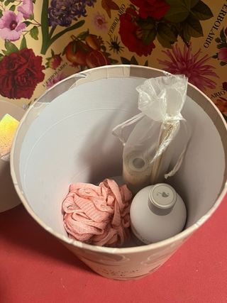 Set Benessere con bagnoschiuma, spugna e diffusore