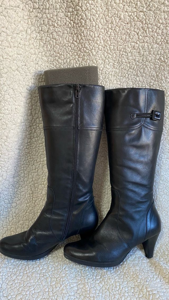 Botas caña alta piel Patricia Miller T40