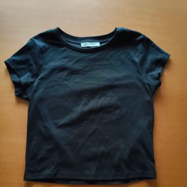 Camiseta Zara Negra Manga Corta