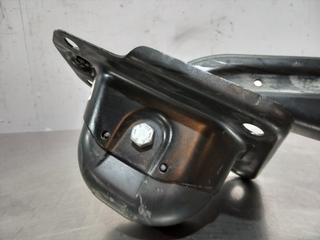 BRAZO SUSPENSION INFERIOR TRASERO DERECHO VOLKSWA