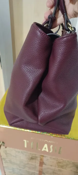 Borsa Guess capiente color prugna