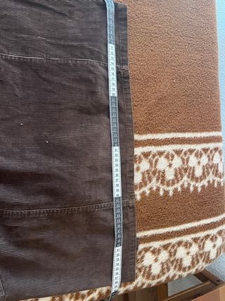 Falda marrón pana con cinturón