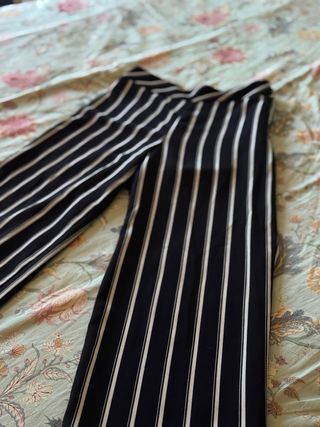 Pantalón de traje rayas blanco y negro