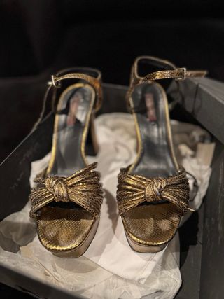 Sandalias Uterqüe Piel Bronce Talla 37