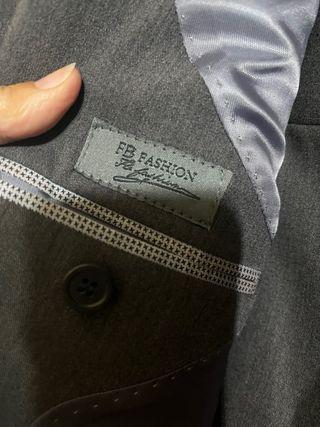 Completo  uomo  con camicia e cravatta grigio