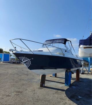 OPORTUNIDAD! Embarcación / Planeadora Arcoa 645