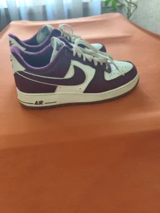 Nike Air Force 1 Granate Talla 41