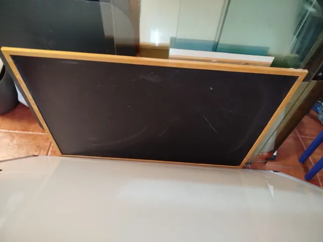 Pizarra de tiza con marco de madera