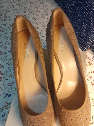 Zapatos Liu Jo Tacón Alto Beige y Dorado