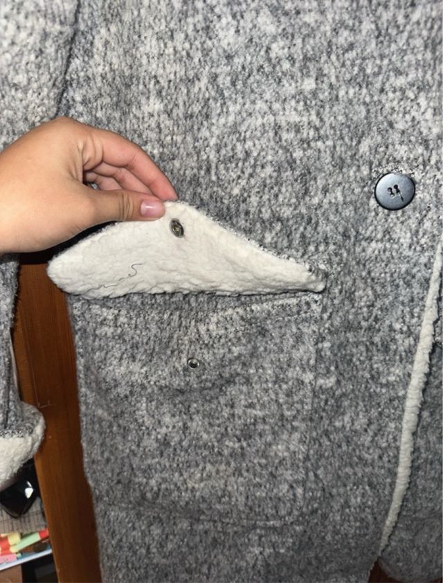 Abrigo Pull & Bear gris L