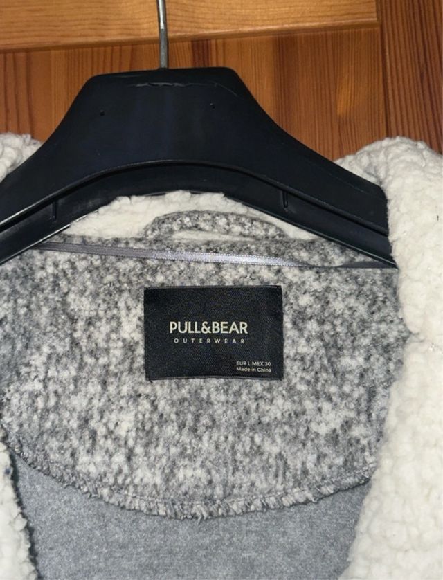 Abrigo Pull & Bear gris L