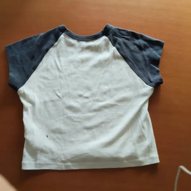 Camiseta subdued gris y blanca Talla XS