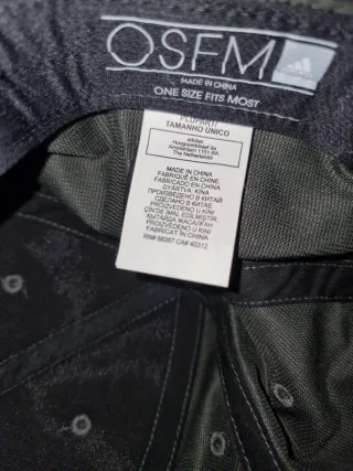 Gorra Adidas verde. NUNCA SE USÓ.