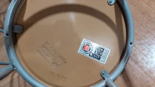 Conjunto mesas y sillas para bar