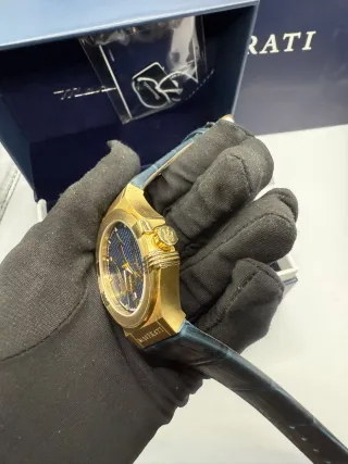 Reloj Maserati Dorado y Azul
