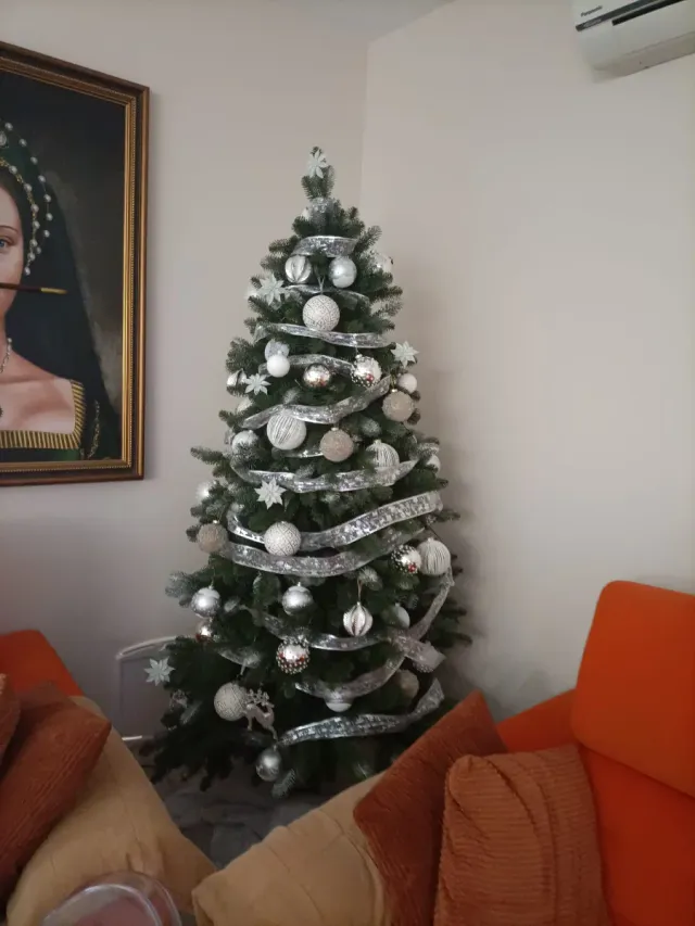 Árbol de Navidad Decorado Plateado