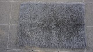 Tappeto grigio morbido 105x70cm