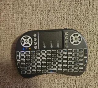 Mini Teclado Inalámbrico con Touchpad