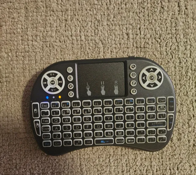 Mini teclado sem fio com touchpad