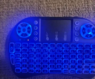 Mini Teclado Inalámbrico con Touchpad