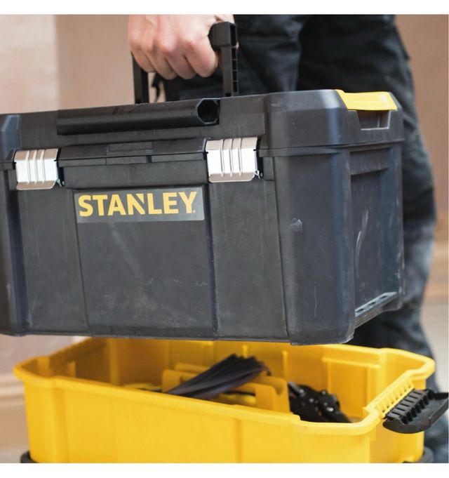 Carro de herramientas Stanley 40L con ruedas