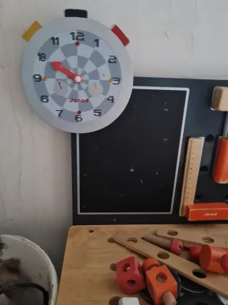 Banco de trabajo de madera para niños