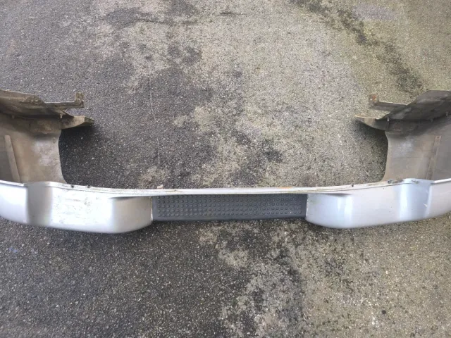 Defensa Trasera Nissan Terrano 2