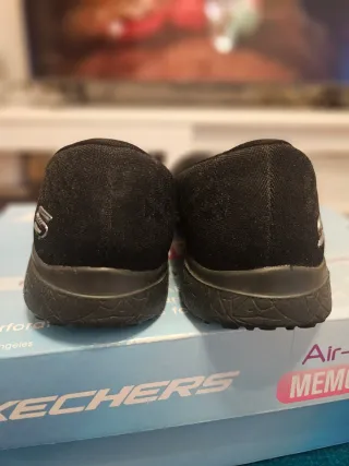 Zapatillas Skechers T36 Negras