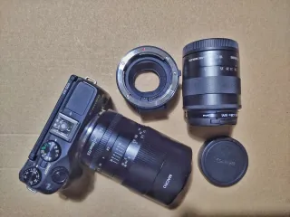 Canon EOS M3, 2 objetivos. Canon 18-55 y 60 macro.