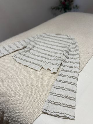 Blusa manga larga con volantes