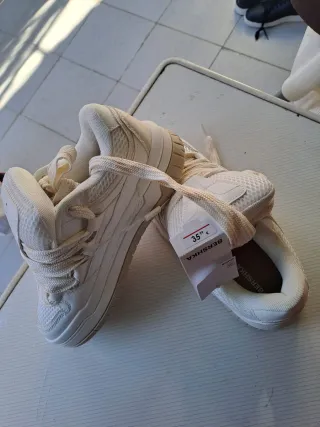 Zapatillas Bershka Beige/Blanco Talla 38