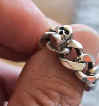 Anillo artesano cadena esclava calavera plata,unic