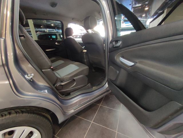 Ford S-MAX 2.0 TDCi 140cv DPF Trend Powershift