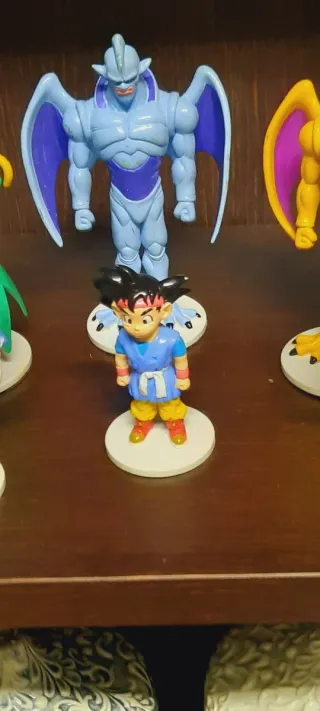 Lotto 6 personaggi Dragon Ball Z